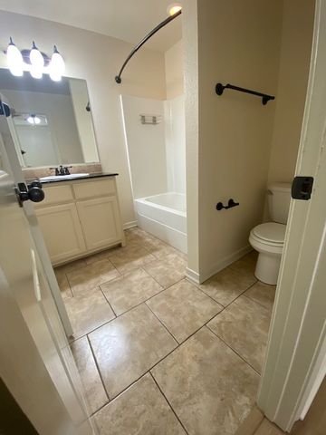 1901 Stonegrove Road, Bentonville, AR 72713
