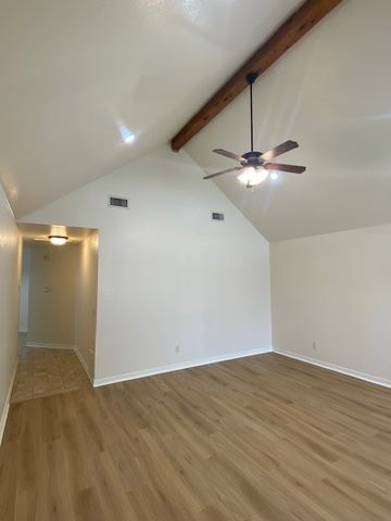 1901 Stonegrove Road, Bentonville, AR 72713