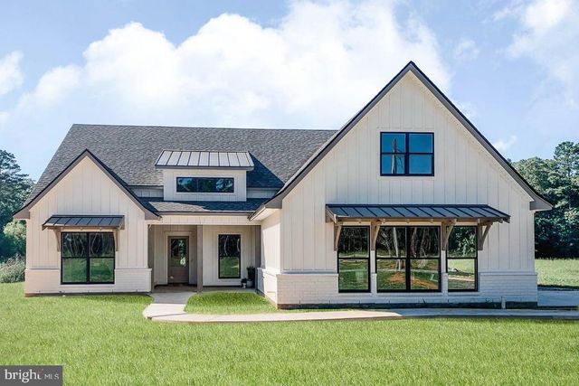 3211 WRANGLE HILL RD, Bear, DE 19701