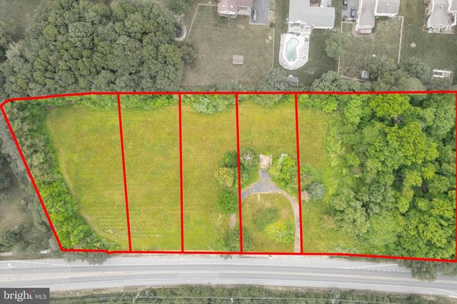 3211 WRANGLE HILL RD, Bear, DE 19701