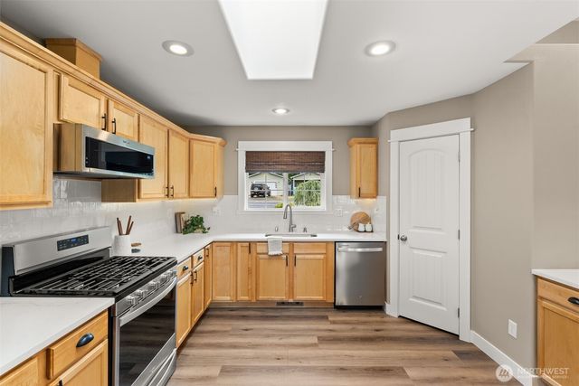 242 Kennicott Road, Chehalis, WA 98532