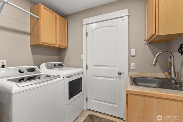 242 Kennicott Road, Chehalis, WA 98532