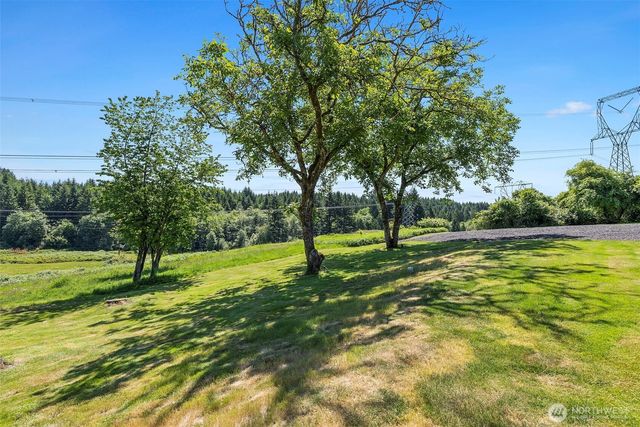 242 Kennicott Road, Chehalis, WA 98532