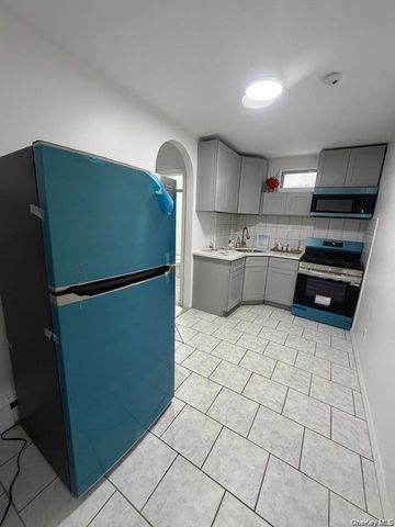 5814 58th Avenue Floor 1, Maspeth, NY 11378