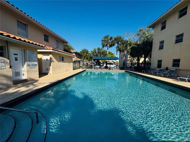 3274 NW 103rd Ter 201-A, Coral Springs, FL 33065