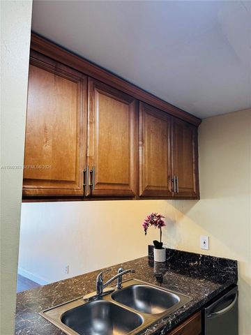 3274 NW 103rd Ter 201-A, Coral Springs, FL 33065