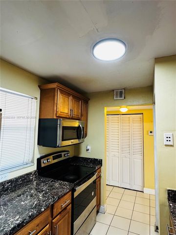 3274 NW 103rd Ter 201-A, Coral Springs, FL 33065