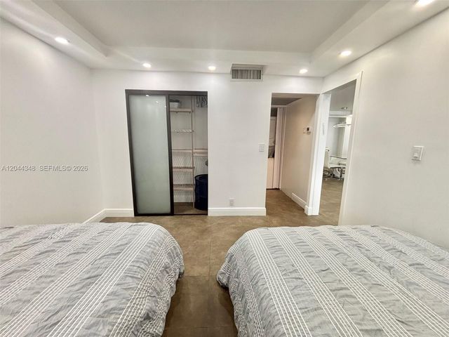 2030 S Ocean Dr 423, Hallandale Beach, FL 33009