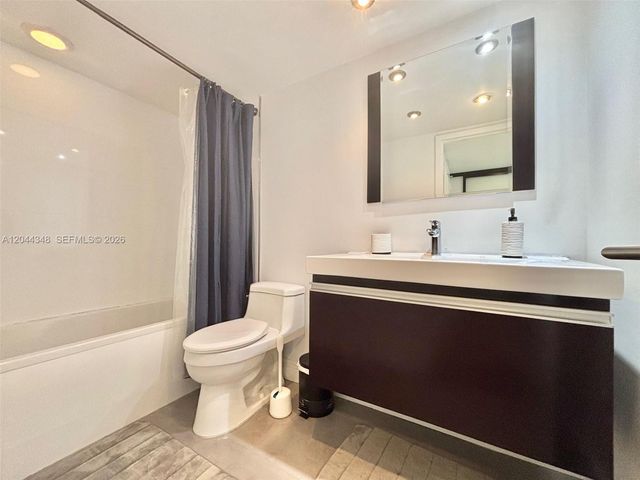 2030 S Ocean Dr 423, Hallandale Beach, FL 33009