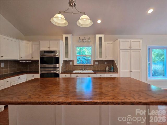 819 S South Street, Gastonia, NC 28052