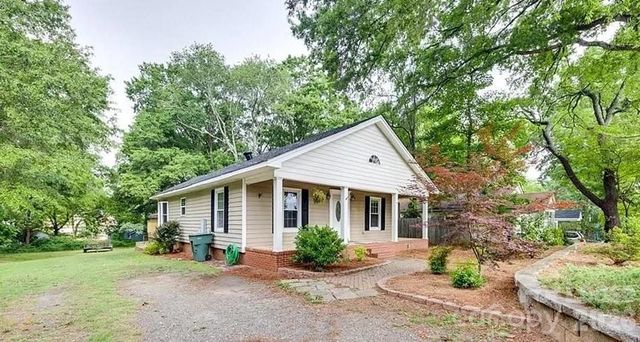 819 S South Street, Gastonia, NC 28052