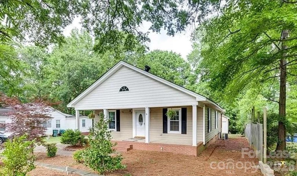 819 S South Street, Gastonia, NC 28052