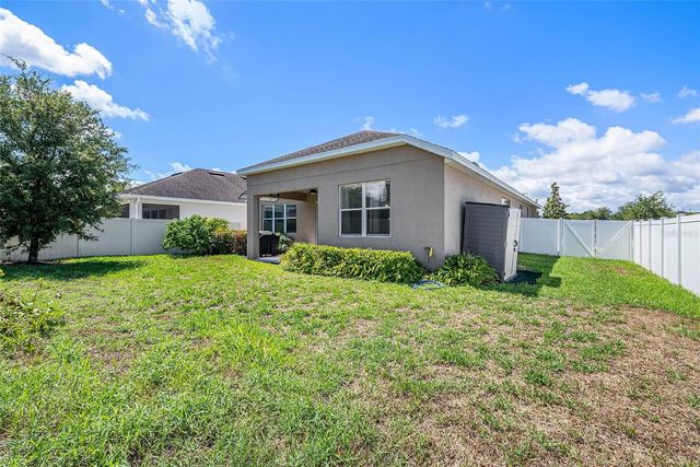 8202 WILLOW BEACH DRIVE, Riverview, FL 33578