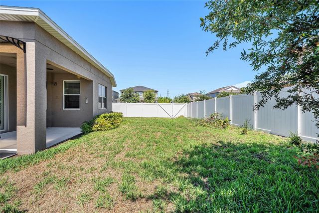 8202 WILLOW BEACH DRIVE, Riverview, FL 33578