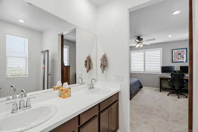 1525 Wildgrove Ave, Vista, CA 92081