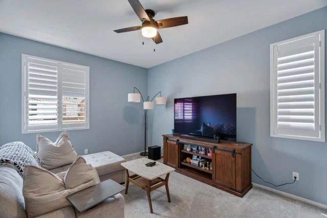 1525 Wildgrove Ave, Vista, CA 92081