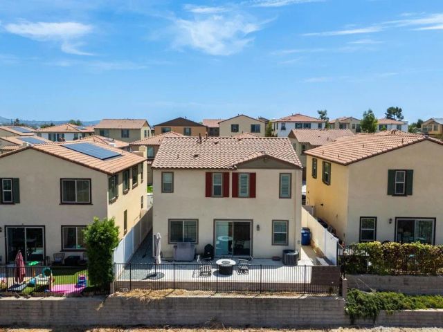 1525 Wildgrove Ave, Vista, CA 92081
