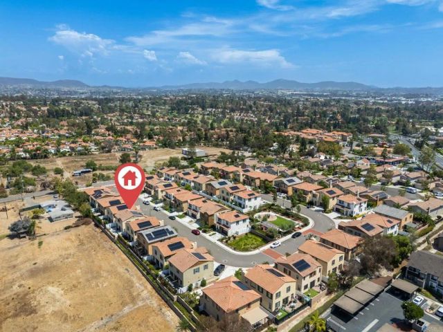 1525 Wildgrove Ave, Vista, CA 92081