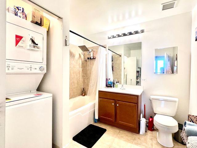 100 E 14TH Street 2108, Chicago, IL 60605