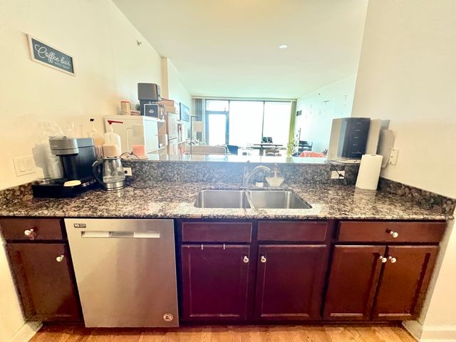 100 E 14TH Street 2108, Chicago, IL 60605