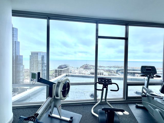 100 E 14TH Street 2108, Chicago, IL 60605