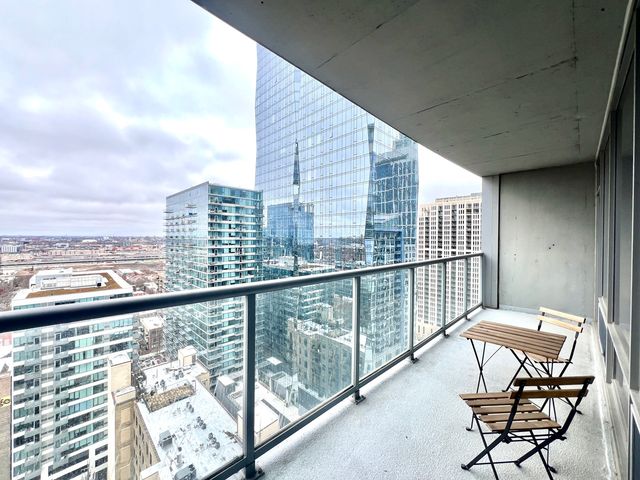 100 E 14TH Street 2108, Chicago, IL 60605