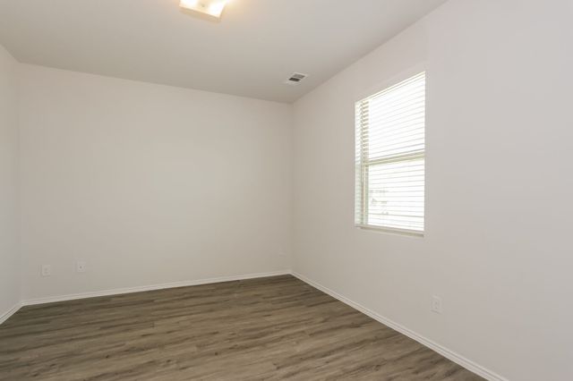 5552 Willamette, Fort Worth, TX 76119