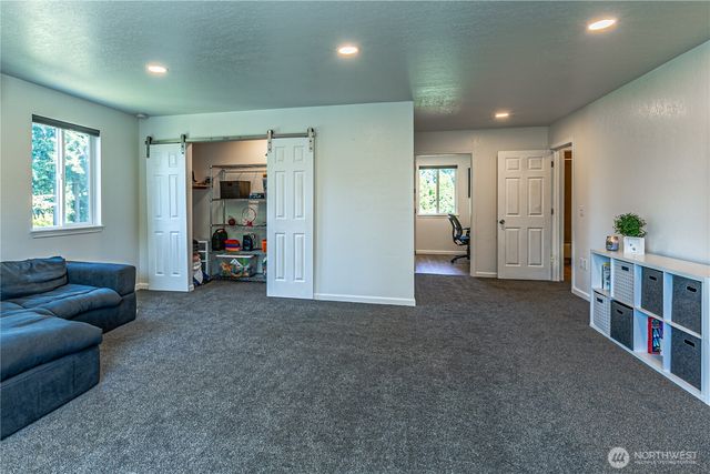 22344 122nd Avenue SE, Kent, WA 98031