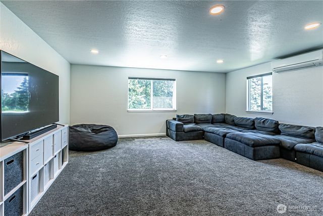 22344 122nd Avenue SE, Kent, WA 98031