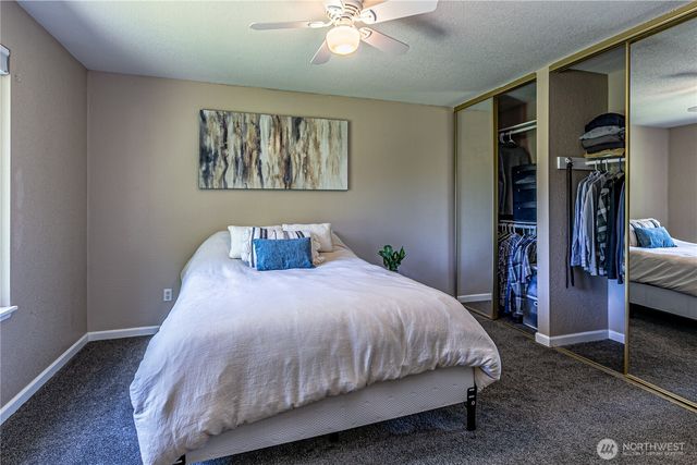 22344 122nd Avenue SE, Kent, WA 98031