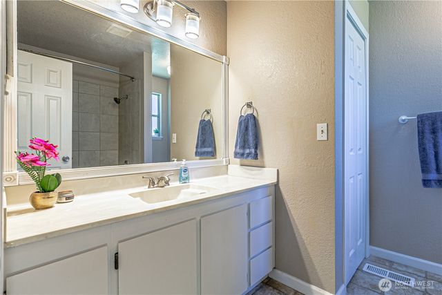 22344 122nd Avenue SE, Kent, WA 98031