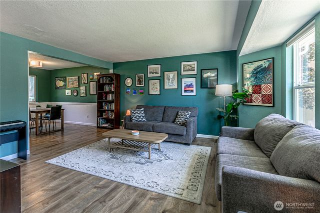 22344 122nd Avenue SE, Kent, WA 98031