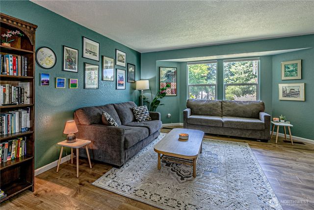 22344 122nd Avenue SE, Kent, WA 98031