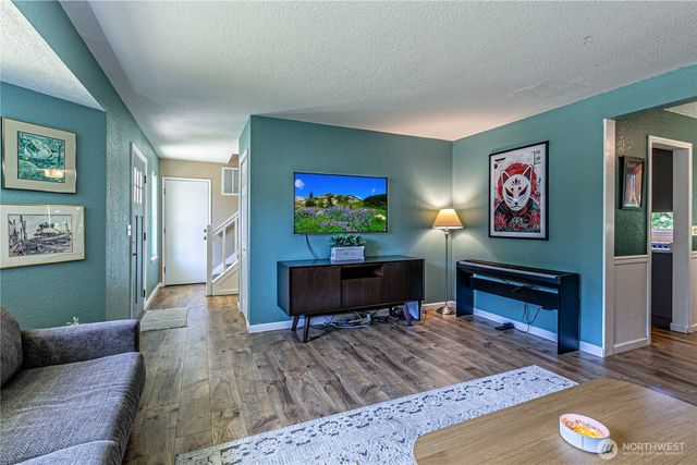 22344 122nd Avenue SE, Kent, WA 98031