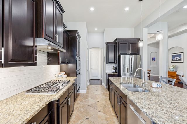 117 Birdcall Lane, Argyle, TX 76226