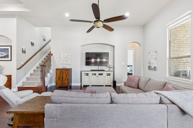 117 Birdcall Lane, Argyle, TX 76226