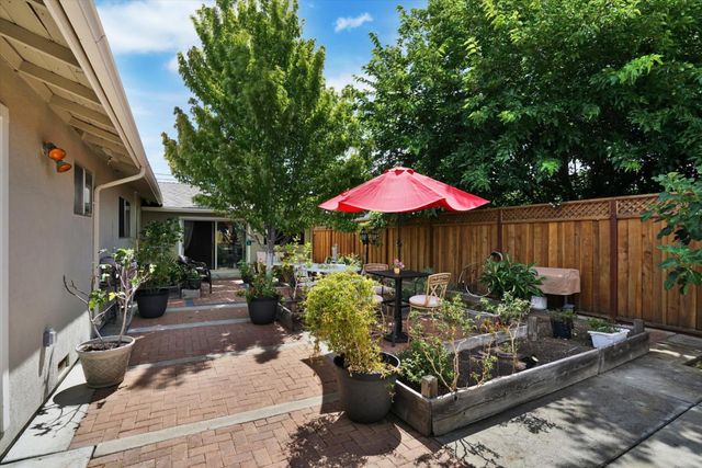 831 Wagoner Drive, Livermore, CA 94550