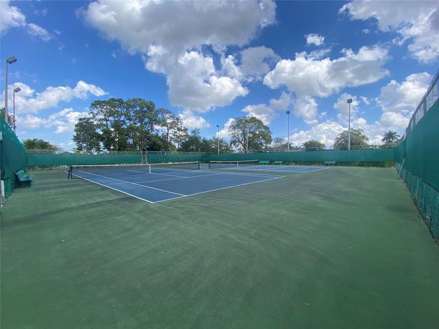 393 Bennington Ln 393, Lake Worth, FL 33467