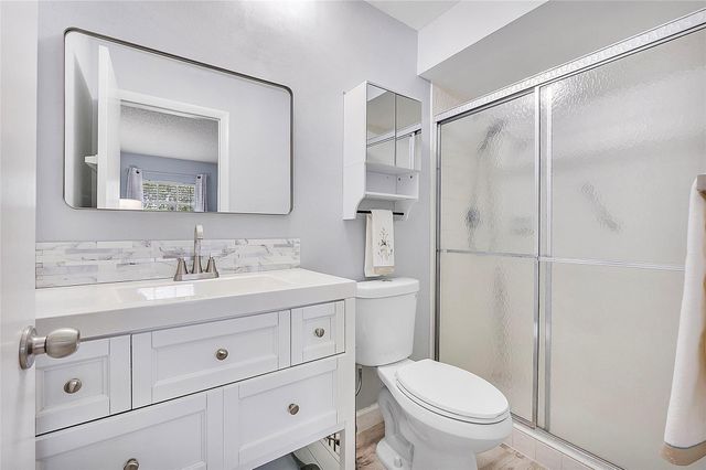 393 Bennington Ln 393, Lake Worth, FL 33467