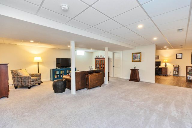 24 Church Street, Peterborough, NH 03458