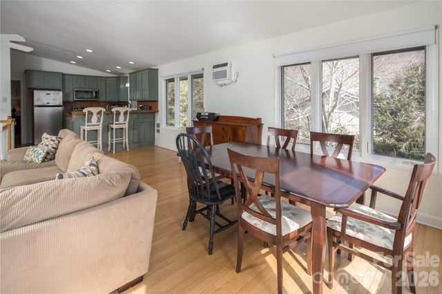 1628 Skyland Drive, Seven Devils, NC 28604