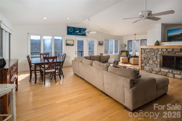 1628 Skyland Drive, Seven Devils, NC 28604