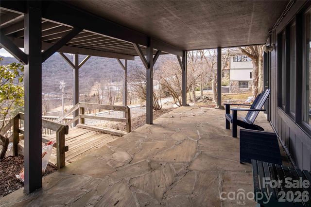 1628 Skyland Drive, Seven Devils, NC 28604