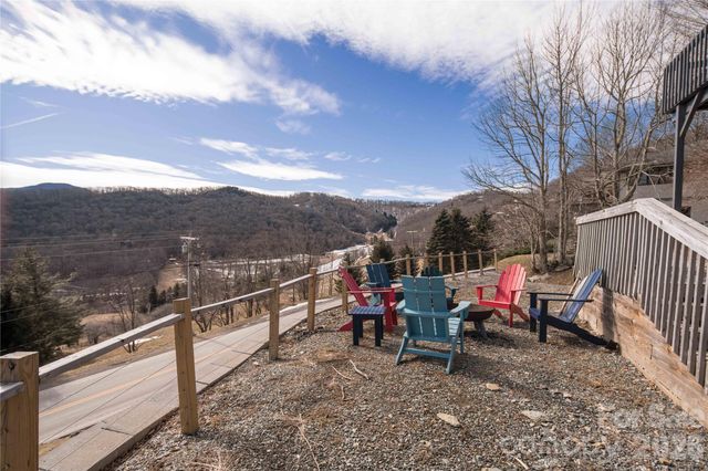 1628 Skyland Drive, Seven Devils, NC 28604