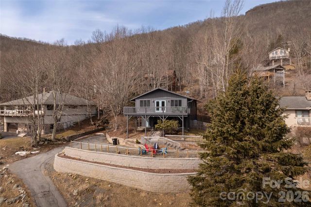 1628 Skyland Drive, Seven Devils, NC 28604