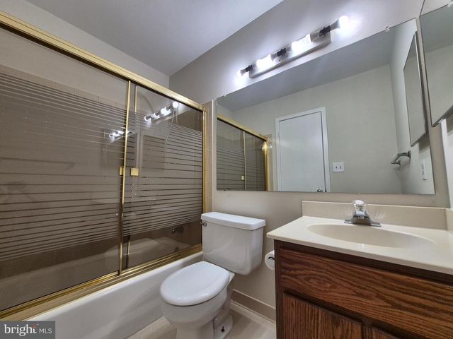 9813 SAILFISH TER, Gaithersburg, MD 20886