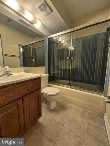 9813 SAILFISH TER, Gaithersburg, MD 20886