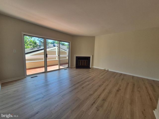 9813 SAILFISH TER, Gaithersburg, MD 20886
