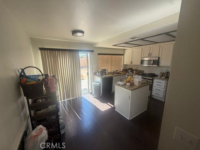 3336 E Avenue Q10, Palmdale, CA 93550