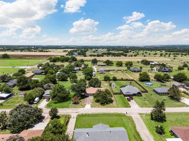 105 Melissa Street, Bruceville Eddy, TX 76524